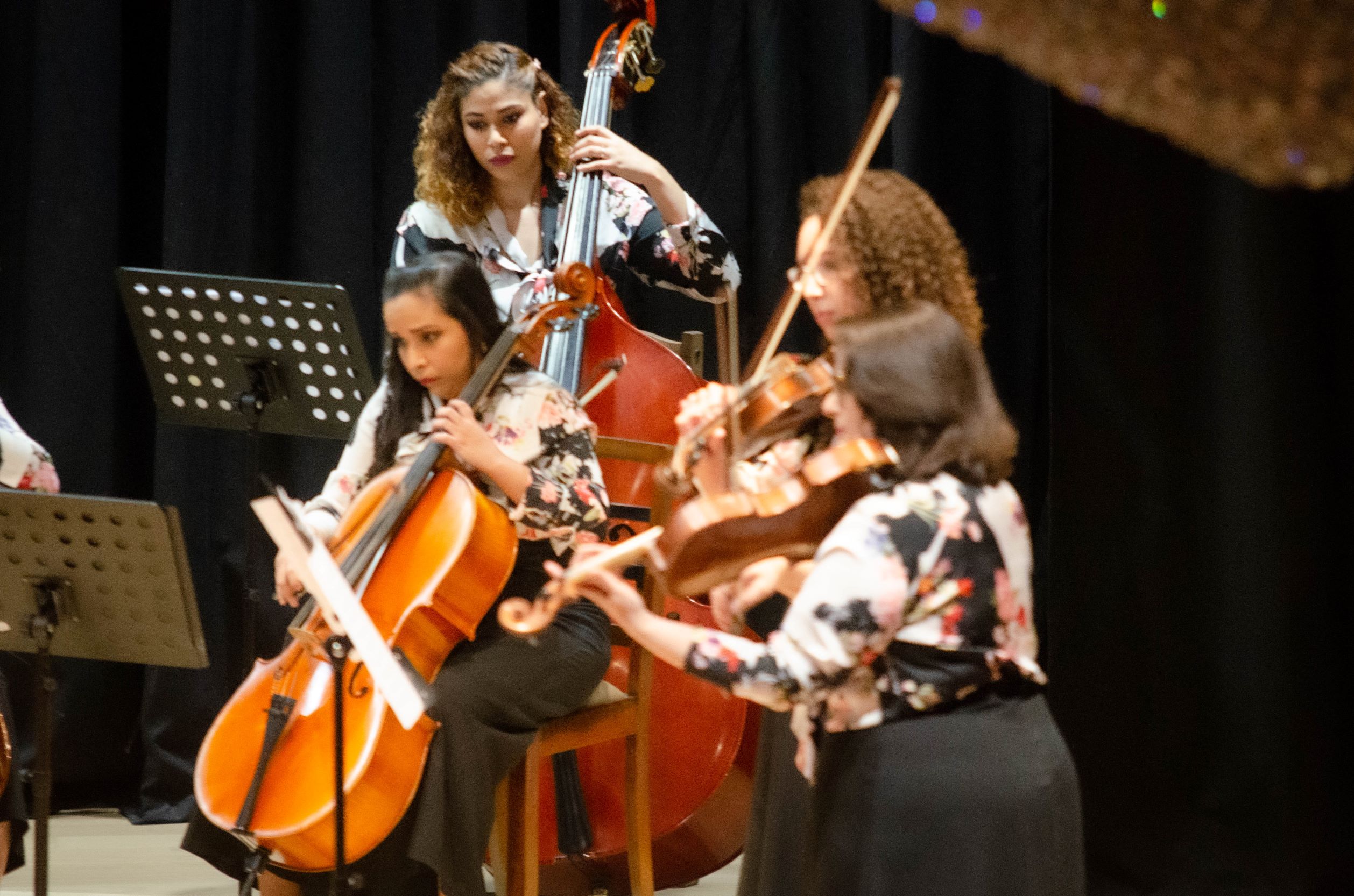 Primeira orquestra feminina do Brasil faz apresentações em Santa Catarina