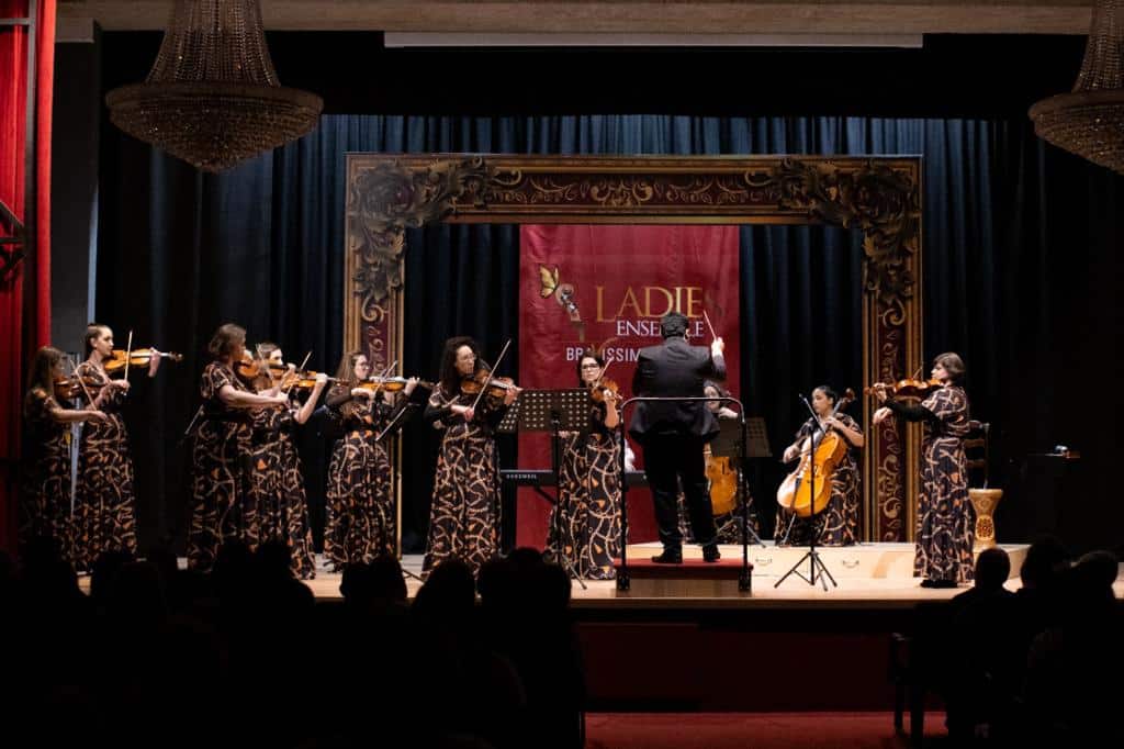 Primeira orquestra feminina do Brasil faz apresentação única em Foz do Iguaçu